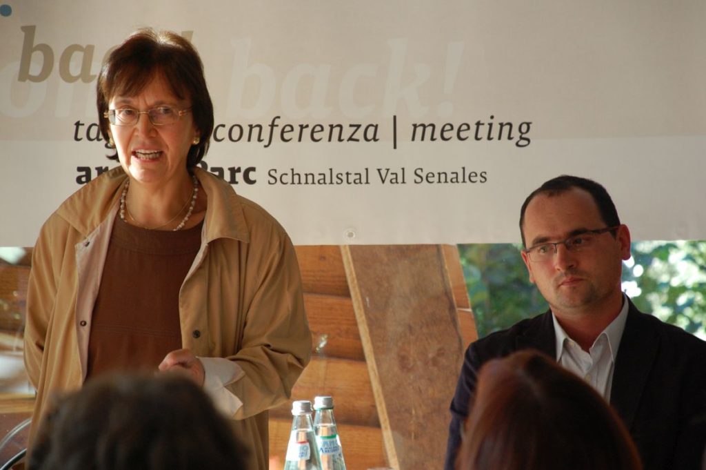 Speech of Sigrid Prader, chair of the umbrella association of the private museums in South Tyrol "Südtiroler Museumsverband", at the conference "We'll come back" on adult repeat visitors in archeological open-air museums<br/>September 2011