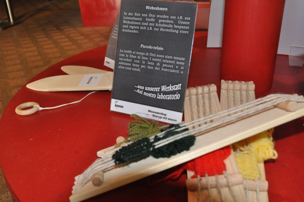 Museumsshop<br/>Shop del museo<br/>Bookshop