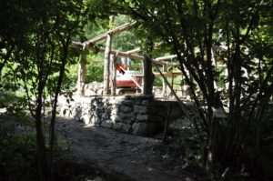 Arbeiten für das neue Areal im FreilichtbereichLavori nellarea nuova della zona allaperto dellarcheoParc della val SenalesWorking for the new outside area of archeoParc Summer 2016