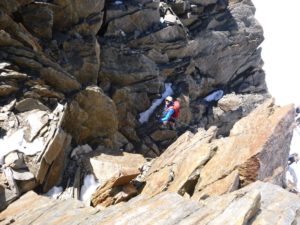 Gletschertour zur Ötzifundstelle mit Hans KammerlanderEscursione alpinistica al luogo di ritrovamento dellUomo venuto dal ghiaccio con Hans KammerlanderMountaineering trip to the findspot of the Iceman with Hans KammerlanderÖtzi Glacier Tour Summer 2016