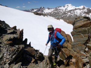 Gletschertour zur Ötzifundstelle mit Hans KammerlanderEscursione alpinistica al luogo di ritrovamento dellUomo venuto dal ghiaccio con Hans KammerlanderMountaineering trip to the findspot of the Iceman with Hans KammerlanderÖtzi Glacier Tour Summer 2016