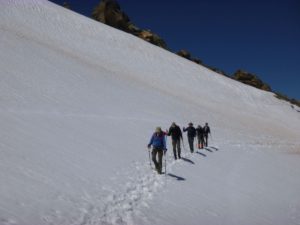 Gletschertour zur Ötzifundstelle mit Hans KammerlanderEscursione alpinistica al luogo di ritrovamento dellUomo venuto dal ghiaccio con Hans KammerlanderMountaineering trip to the findspot of the Iceman with Hans KammerlanderÖtzi Glacier Tour Summer 2016