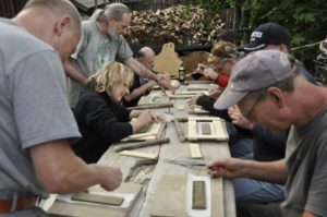Die archeoParc-Bauwoche 2016 Una settimana allinsegna delle capanne di Ötzi 2016House Building Week 2016July 2016