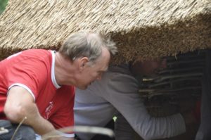 Die archeoParc-Bauwoche 2016 Una settimana allinsegna delle capanne di Ötzi 2016House Building Week 2016July 2016