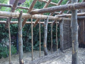 Die archeoParc-Bauwoche 2016 Una settimana allinsegna delle capanne di Ötzi 2016House Building Week 2016July 2016