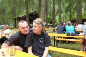 Die archeoParc-Bauwoche 2016 Una settimana allinsegna delle capanne di Ötzi 2016House Building Week 2016July 2016