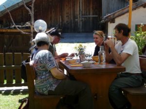 Die archeoParc-Bauwoche 2016 Una settimana allinsegna delle capanne di Ötzi 2016House Building Week 2016July 2016