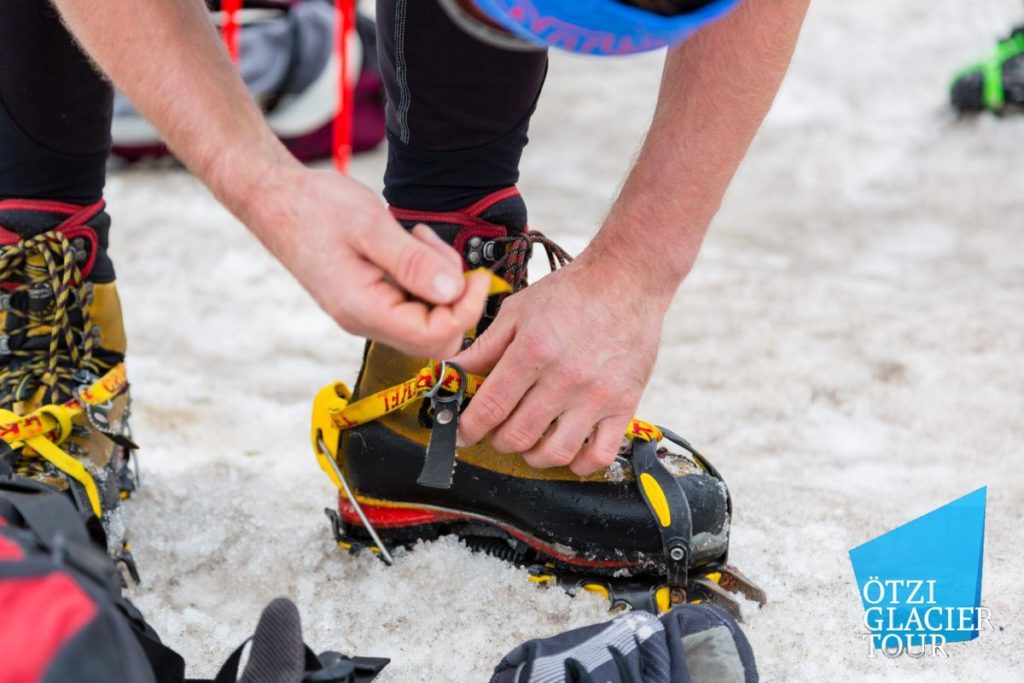 Gletschertour zur Ötzifundstelle mit Tamara Lunger<br/>Escursione alpinistica al luogo di ritrovamento dellUomo venuto dal ghiaccio con Tamara Lunger<br/>Mountaineering trip to the findspot of the Iceman with Tamara Lunger<br/><br/>Ötzi Glacier Tour Summer 2016