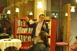 Vortrag Bodenschätze. Archäologische Neuigkeiten aus Schnals von Dr. Hubert SteinerConferenza sulle novità archeologiche nella Val Senales di Dr. Hubert SteinerPresentatione Bodenschätze by Dr. Hubert SteinerOctober 2017