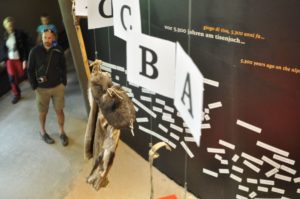 Ratespiel für die Besucher in den Ötziausstellungen des archeoParc SchnalstalQuiz per i visitaori nelle mostre su Ötzi dellarcheoParc Val SenalesGuessing game at the exhibitions of archeoParc Val SenalesInternational Museumday13 May 2018