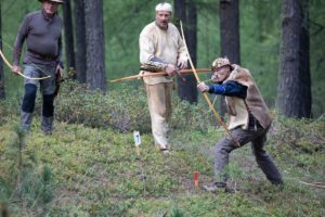 Europäische Meisterschaften im Prähistorischen Bogenschießen und Speerschleudern im archeoParc SchnalstalCampionati europei di tiro con larco preistorico e lancio con il propulsore allarcheoParc Val SenalesEuropean Championship for Prehistoric Weapons at archeoParc Val SenalesSeptember 2019