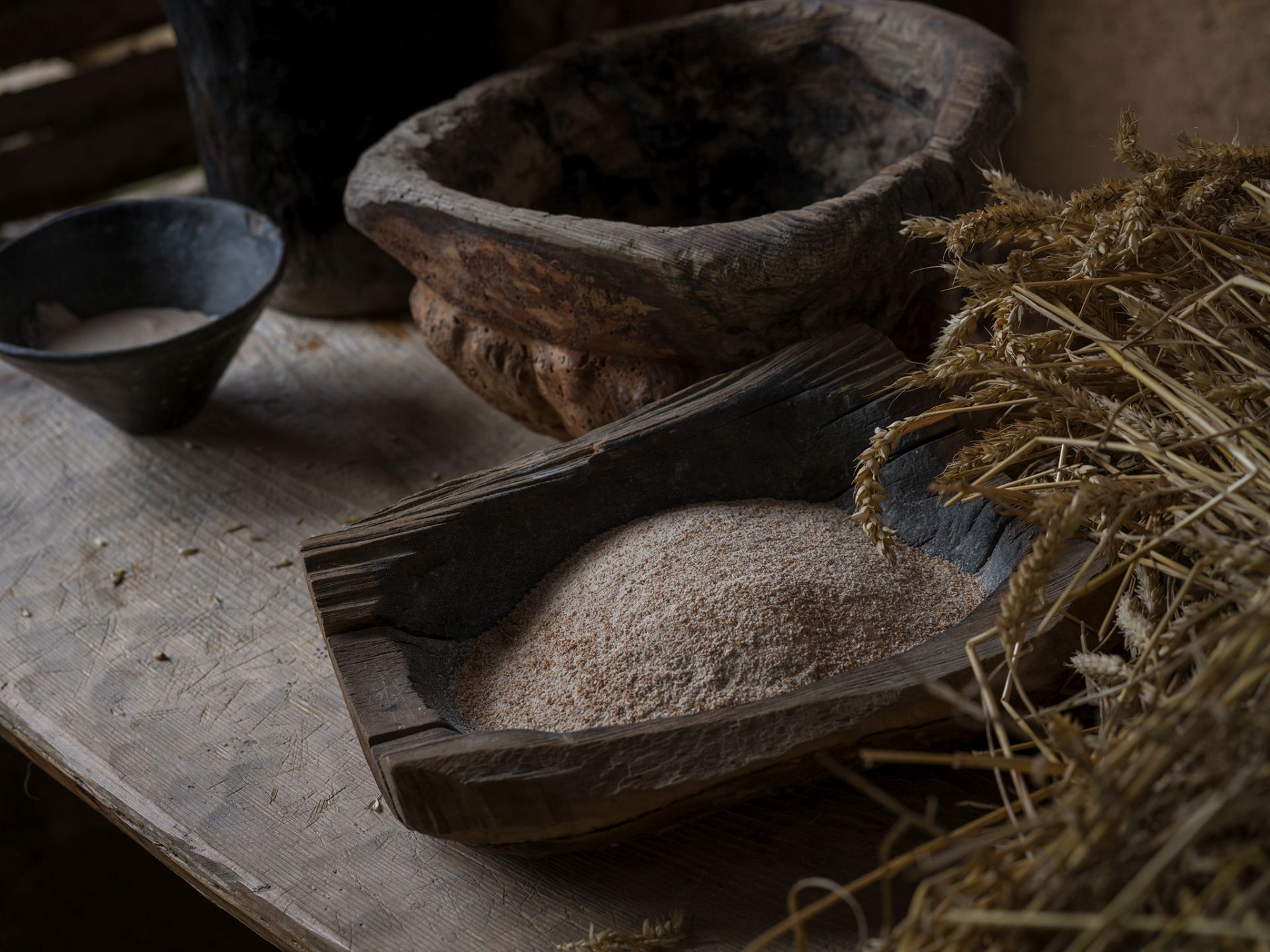 Ötzis Brotbacknachmittag – Vorführung zum steinzeitlichen Brotbacken